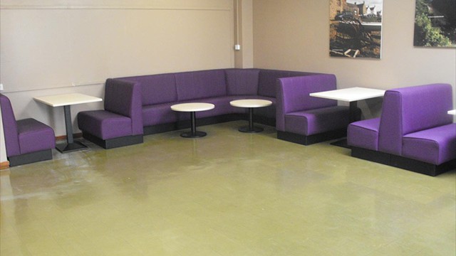 Moray College - L-Shaped Booth